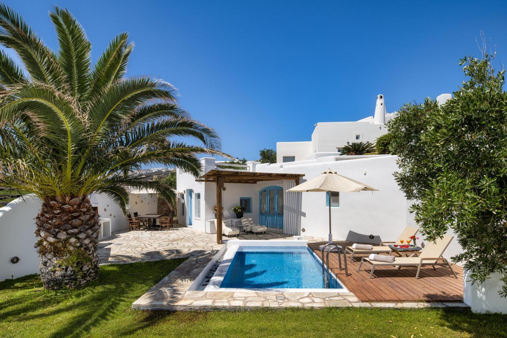 Anema Boutique & Santorini