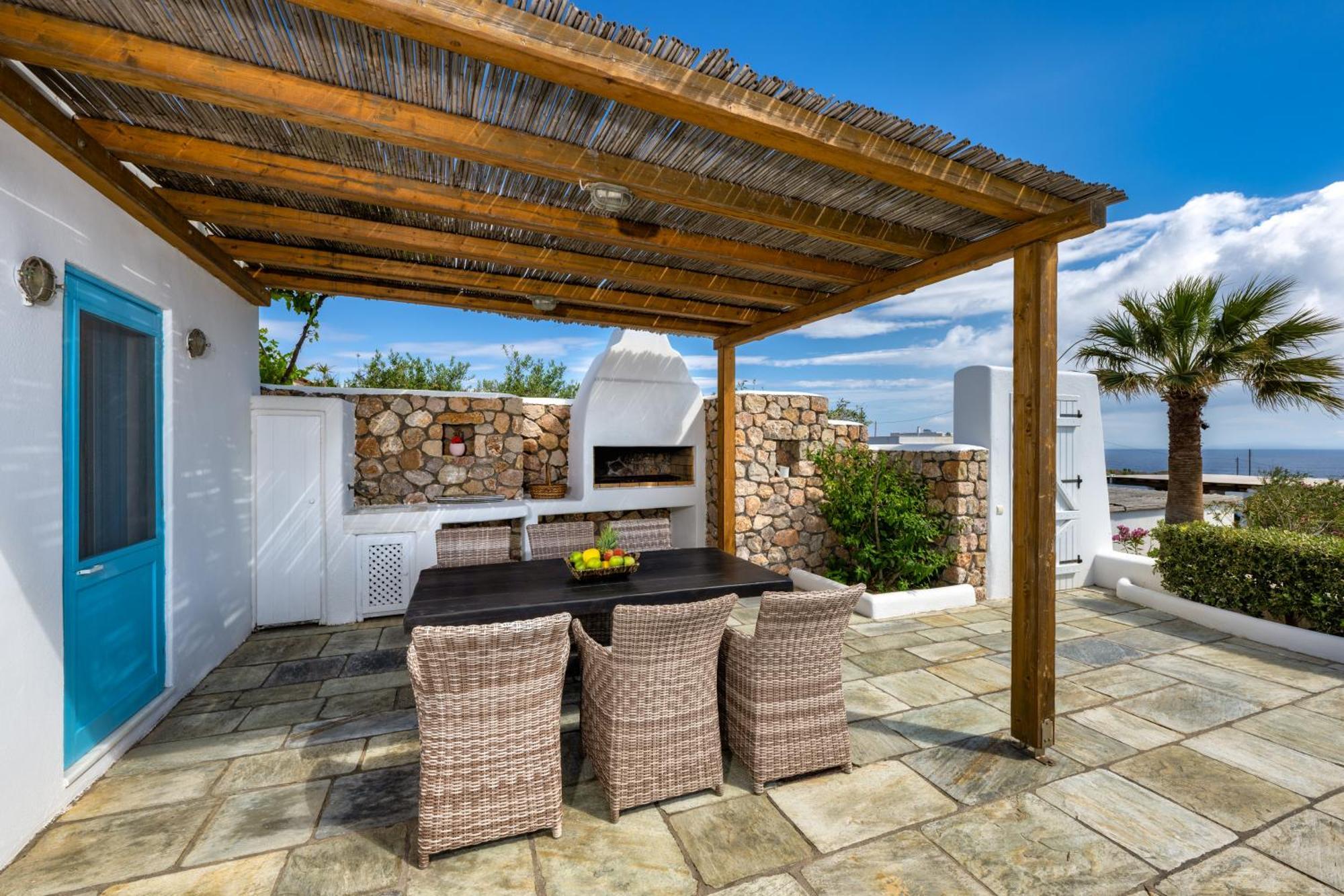 Anema Boutique & Santorini 4*