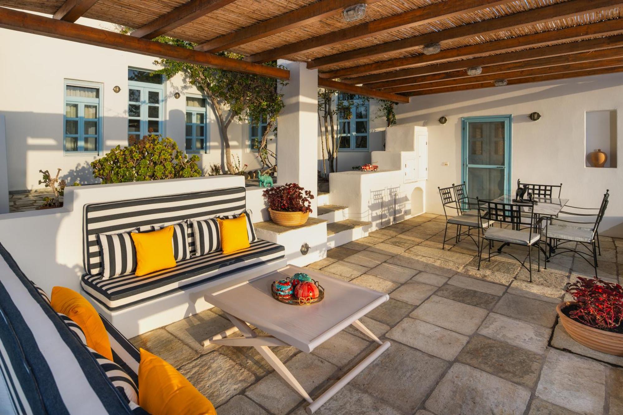 Anema Boutique & Santorini Hotel