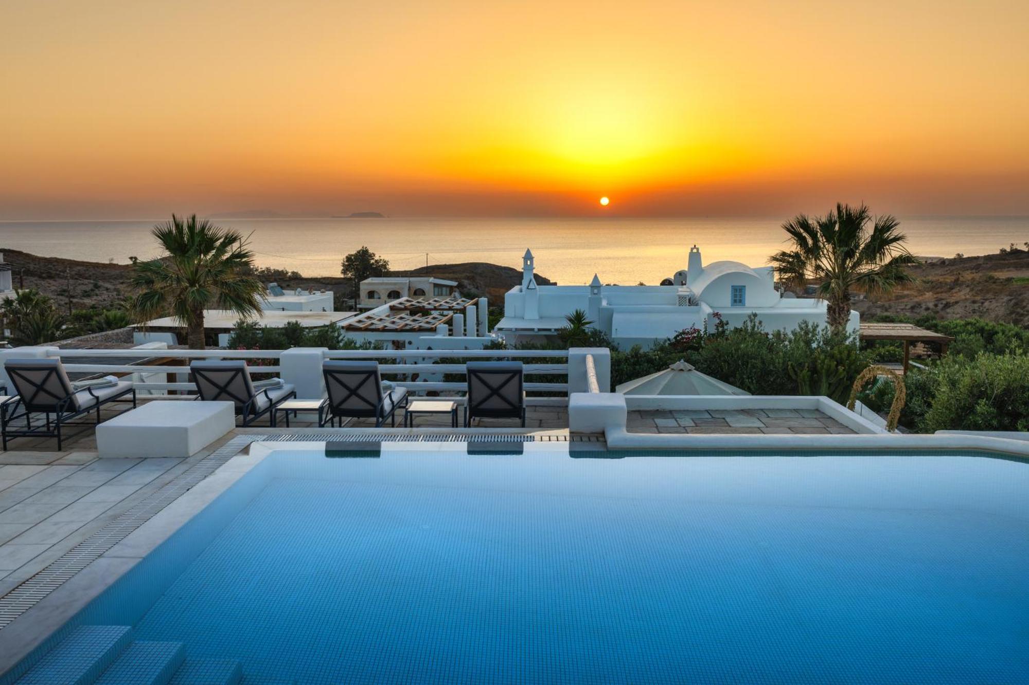 Anema Boutique & Santorini Vourvoúlos