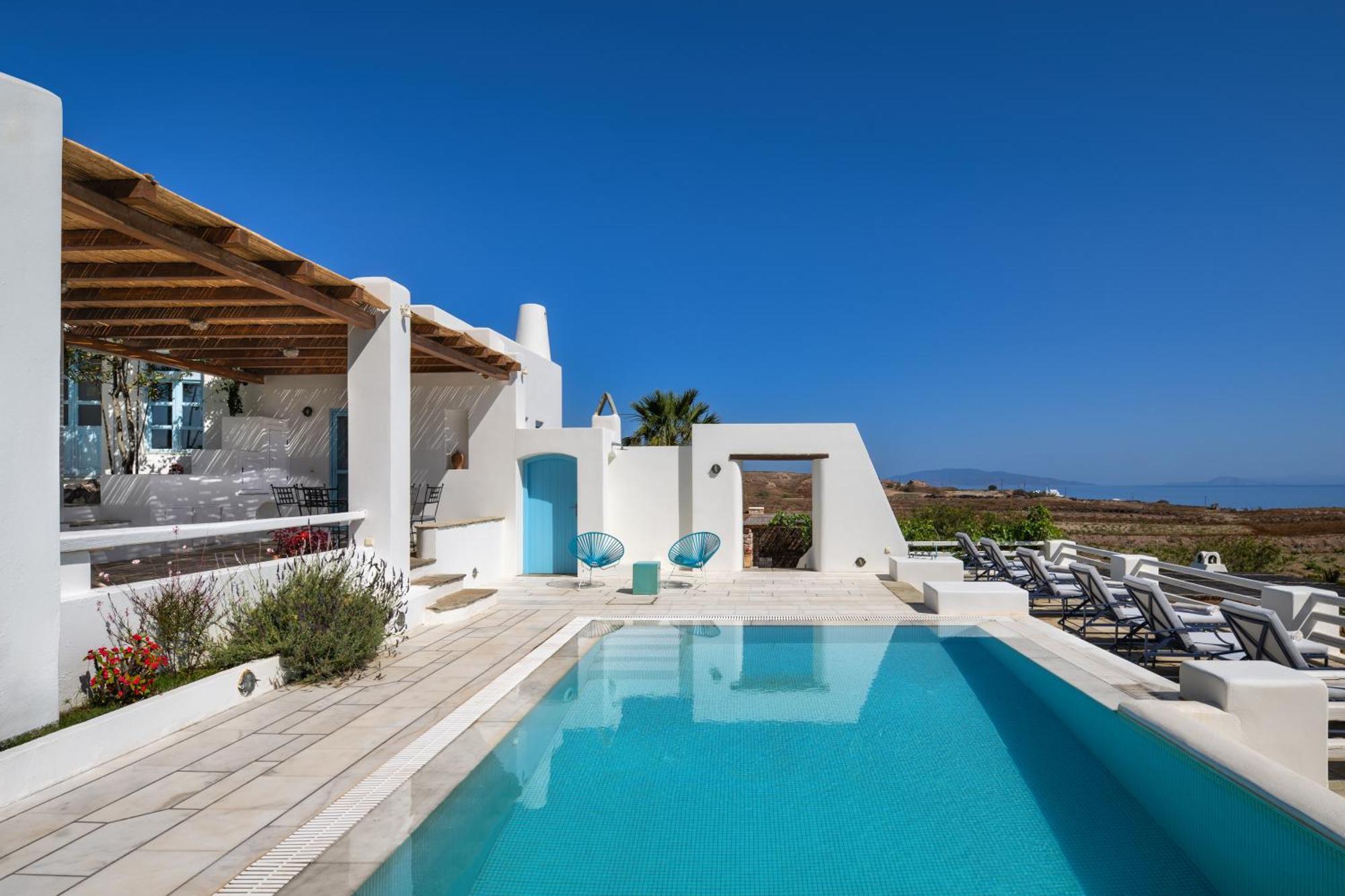 Anema Boutique & Santorini 4* Vourvoulos